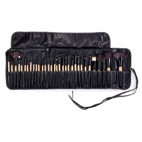 24 pcs Makeup Brushes Set